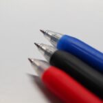 許認可の象徴であるペン